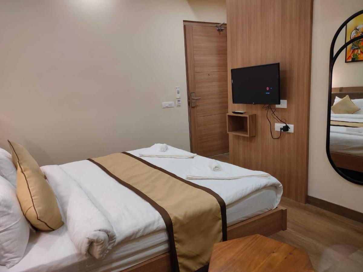 Hotel The Golf 1 Лакхнау Экстерьер фото